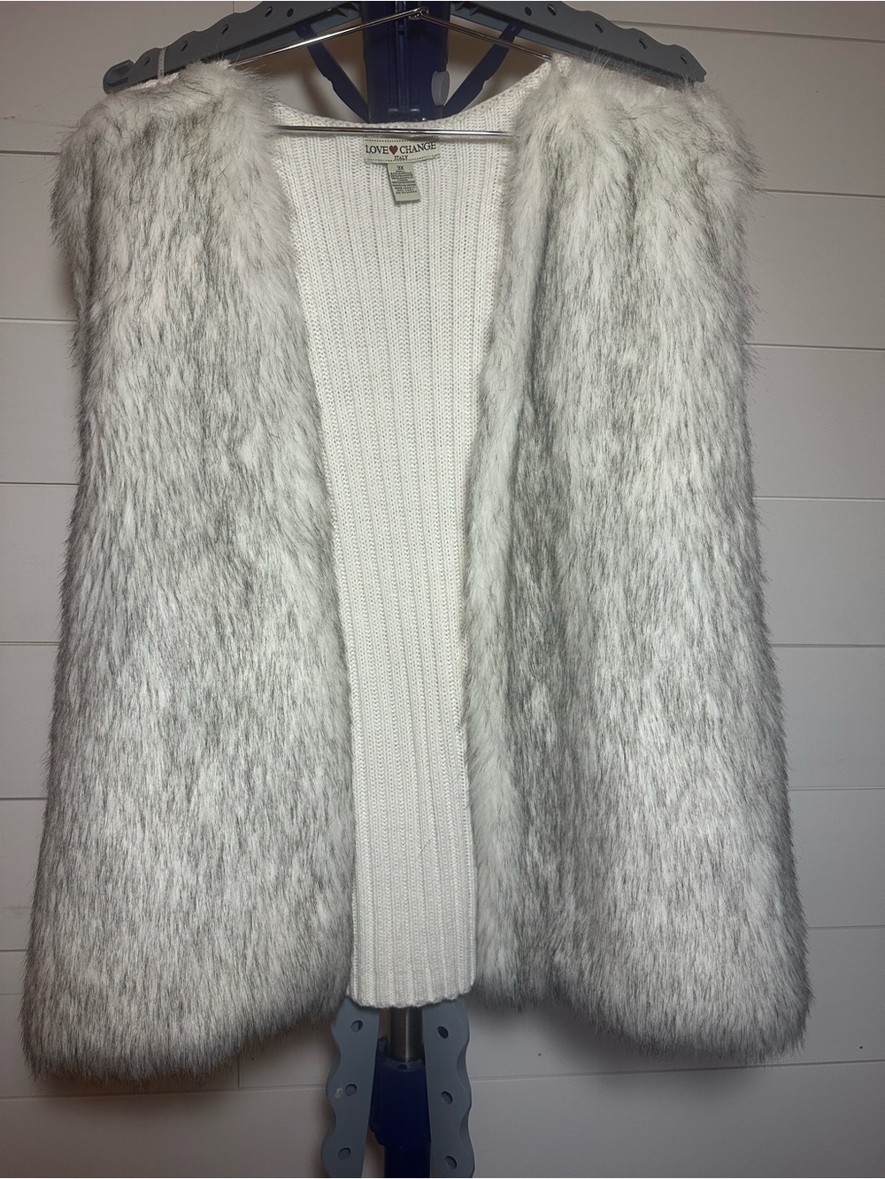 #132 Faux Fur Vest - White/Silver